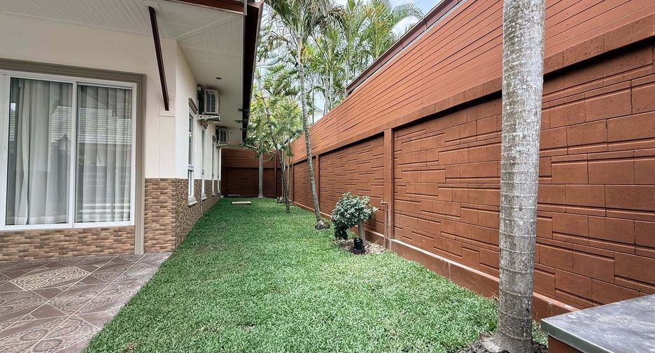 À vendre 3 chambres villa à Huay Yai, Pattaya