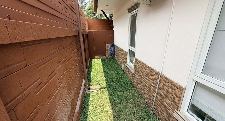 À vendre 3 chambres villa à Huay Yai, Pattaya