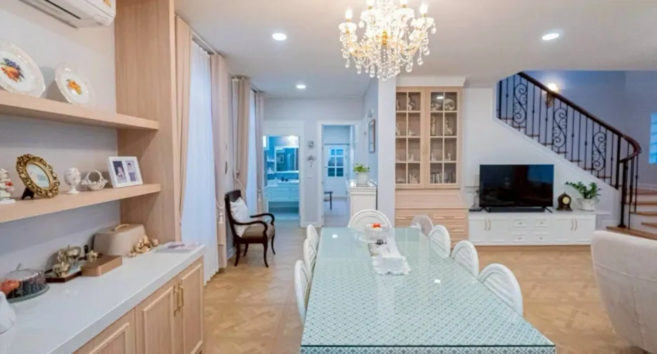 For sale 3 bedrooms house in Saraphi, Chiang Mai