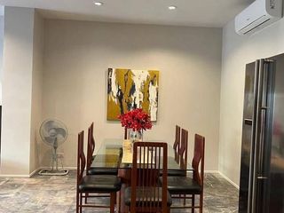 Reihenhaus zur Miete mit 4 Zimmer in Suan Luang, Bangkok