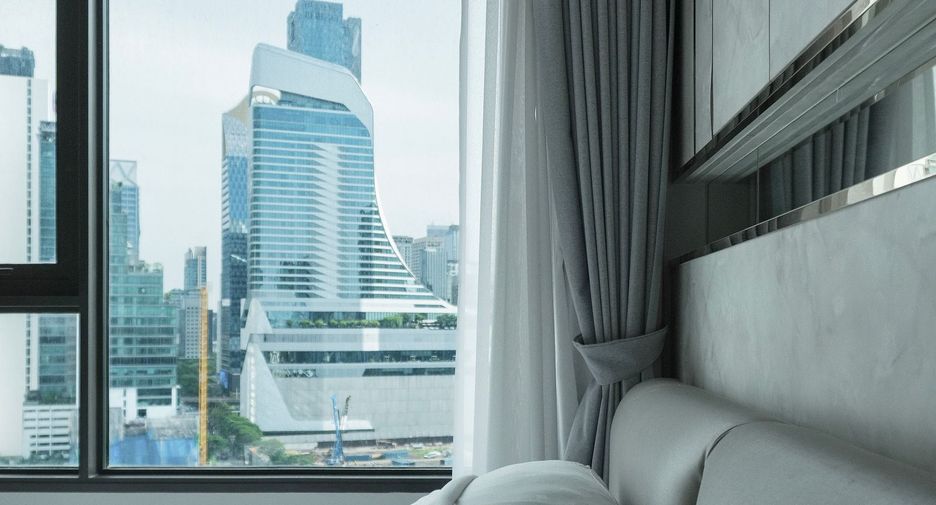 For rent 1 bed condo in Pathum Wan, Bangkok