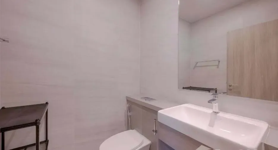For rent 3 bedrooms condo in Bang Phli, Samut Prakan