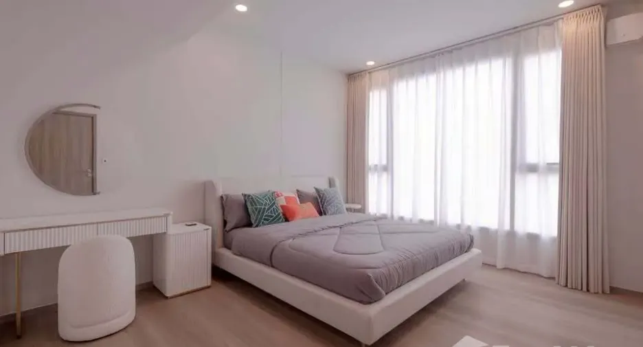 For rent 3 bedrooms condo in Bang Phli, Samut Prakan
