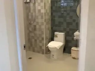 For rent 2 bedrooms condo in Huai Khwang, Bangkok