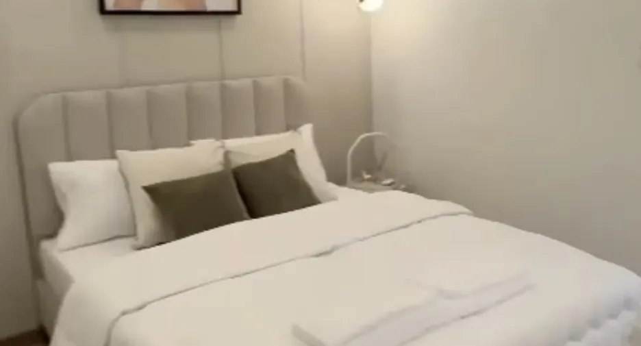 For rent 2 bedrooms condo in Huai Khwang, Bangkok