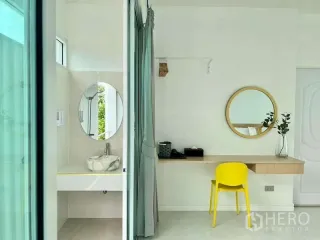 For rent and for sale 5 bedrooms house in Lat Krabang, Bangkok