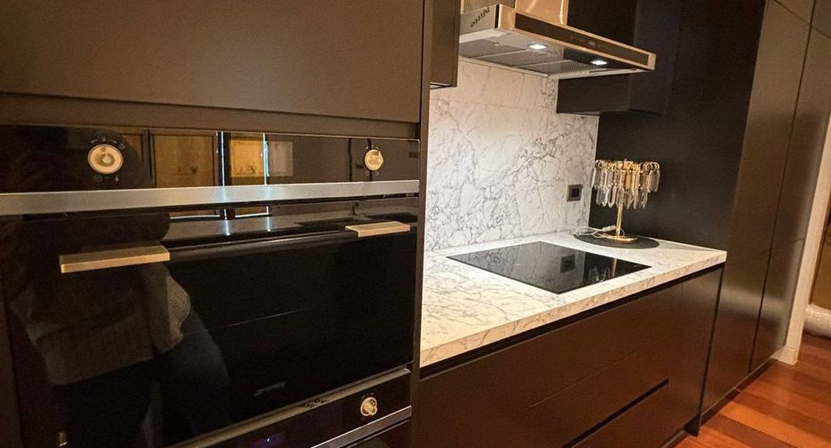 For sale 3 bedrooms condo in Watthana, Bangkok