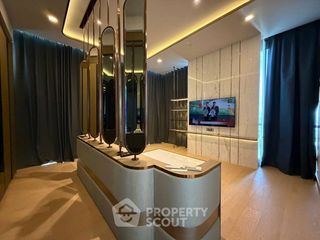 À vendre 3 chambres condo à Watthana, Bangkok