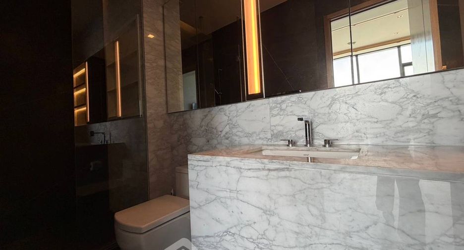 For sale 3 bedrooms condo in Watthana, Bangkok