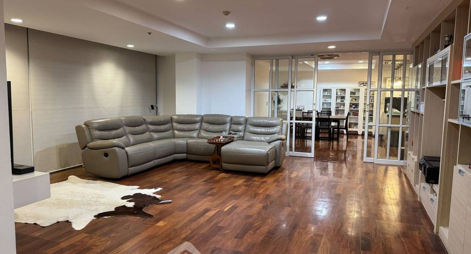 For sale 3 bedrooms condo in Pathum Wan, Bangkok