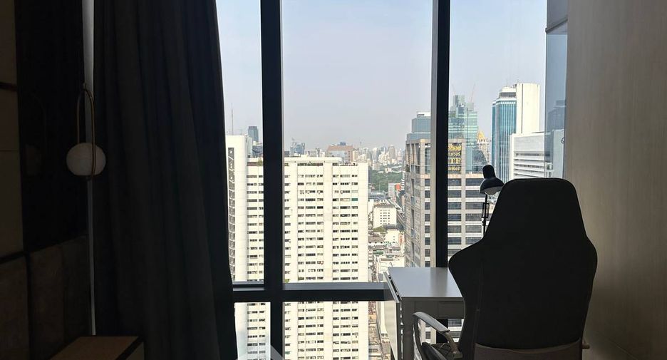 出售 1 卧室 公寓 在 Bang Rak, 曼谷