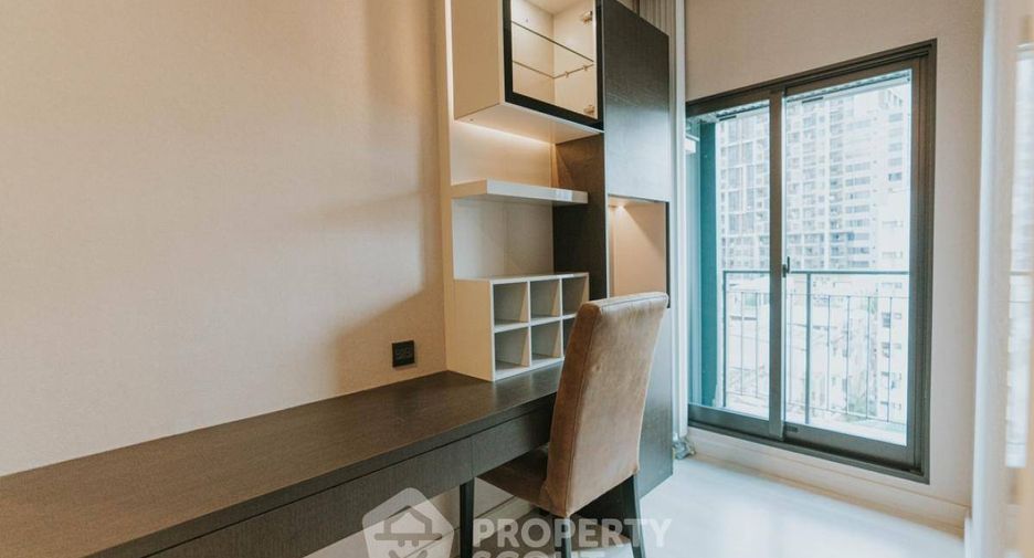 For sale 2 bedrooms condo in Phaya Thai, Bangkok