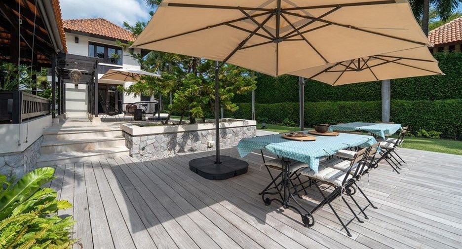 For sale 5 bedrooms villa in Cha Am, Phetchaburi