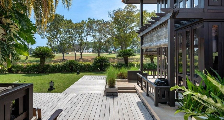 For sale 5 bedrooms villa in Cha Am, Phetchaburi