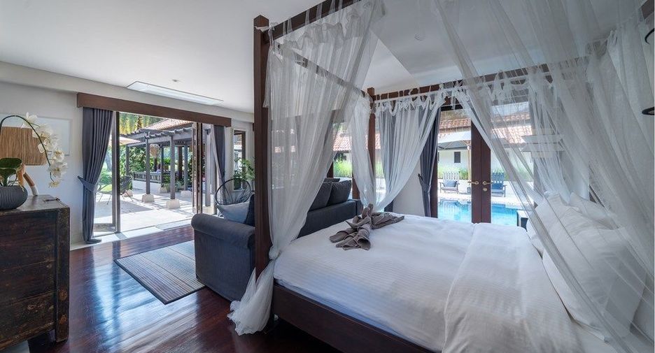 For sale 5 bedrooms villa in Cha Am, Phetchaburi
