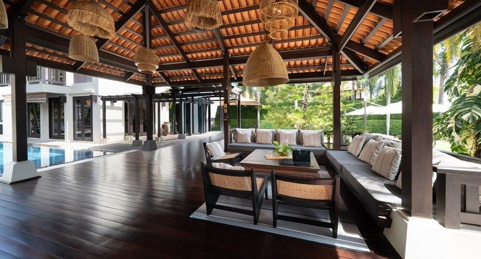 For sale 5 bedrooms villa in Cha Am, Phetchaburi
