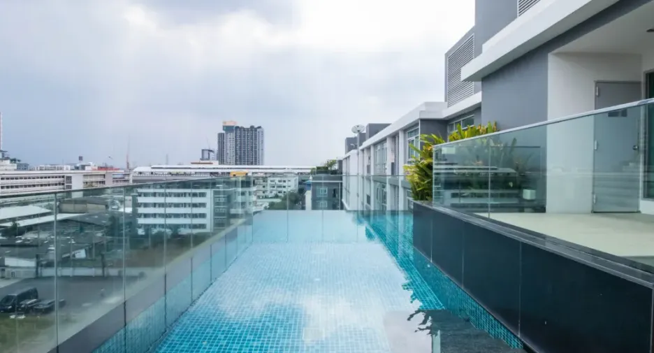 For sale 1 bed condo in Phra Khanong, Bangkok