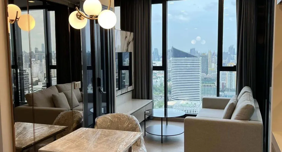 À louer 1 chambre condo à Huai Khwang, Bangkok
