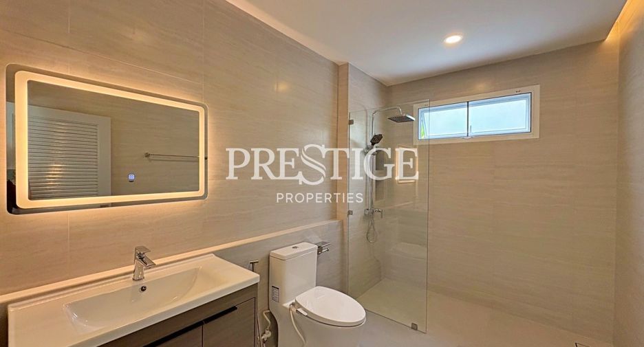 For sale 4 bedrooms house in Huay Yai, Pattaya
