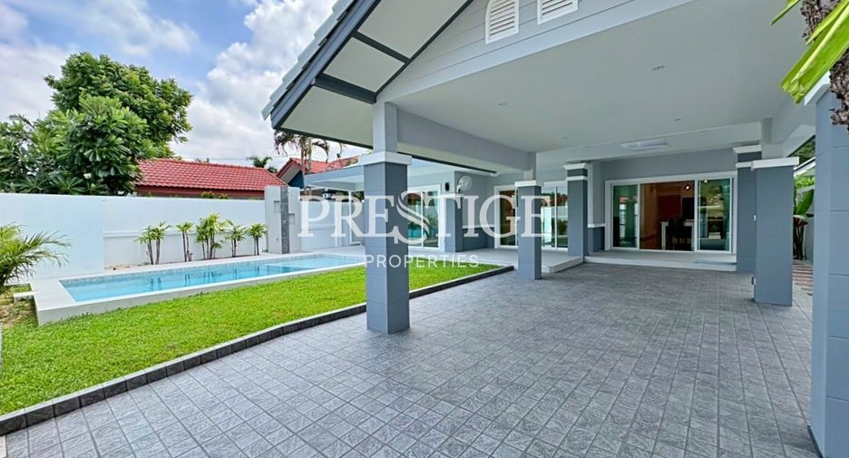 For sale 4 bedrooms house in Huay Yai, Pattaya