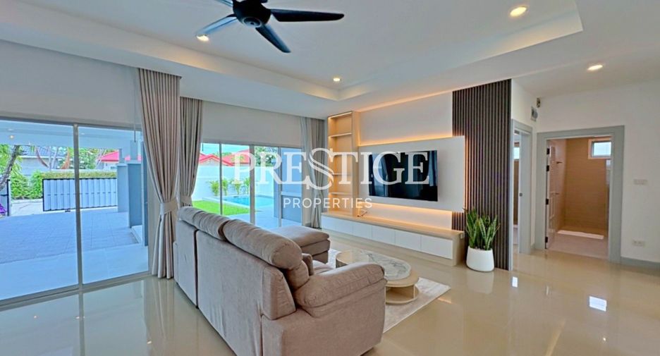 For sale 4 bedrooms house in Huay Yai, Pattaya