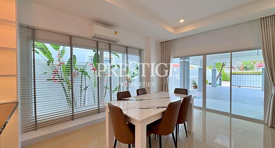 For sale 4 bedrooms house in Huay Yai, Pattaya