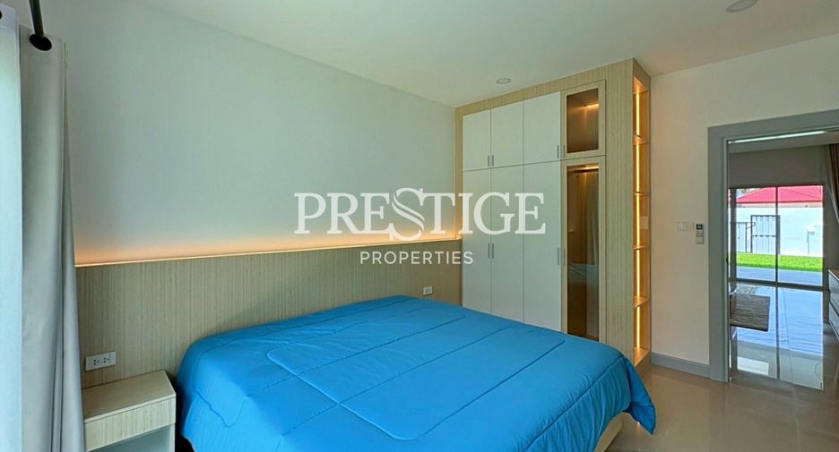 For sale 4 bedrooms house in Huay Yai, Pattaya