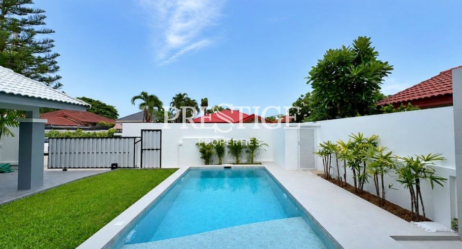 For sale 4 bedrooms house in Huay Yai, Pattaya