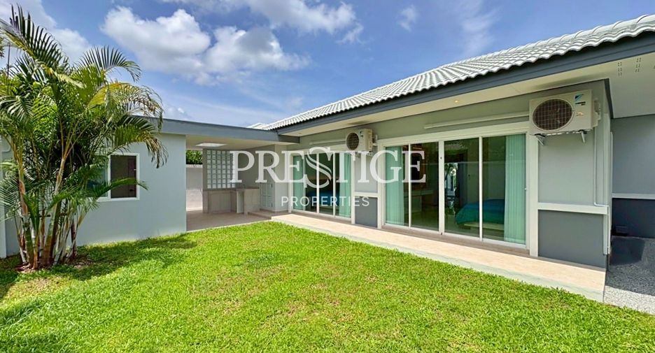 For sale 4 bedrooms house in Huay Yai, Pattaya