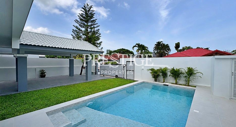 For sale 4 bedrooms house in Huay Yai, Pattaya