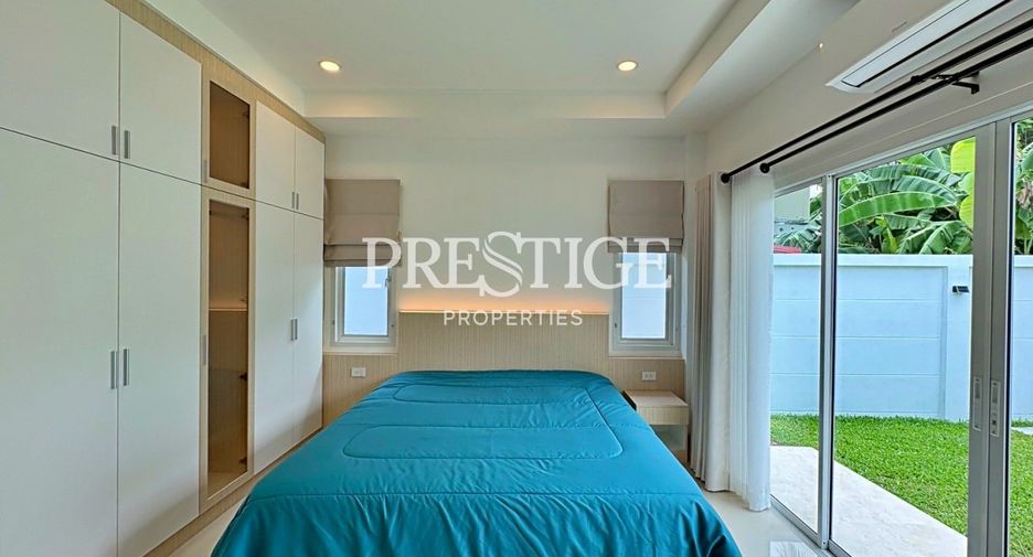 For sale 4 bedrooms house in Huay Yai, Pattaya