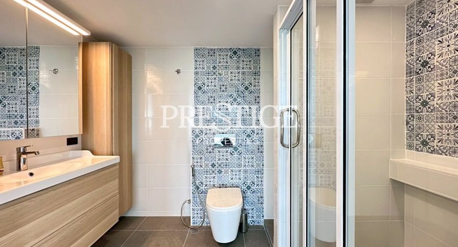 For sale 3 bedrooms condo in Pratumnak, Pattaya