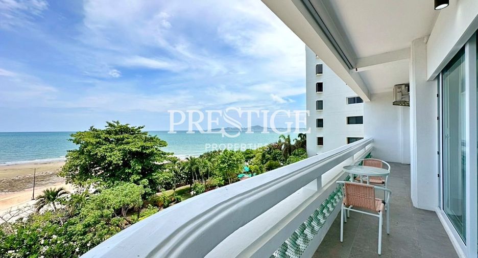 For sale 3 bedrooms condo in Pratumnak, Pattaya