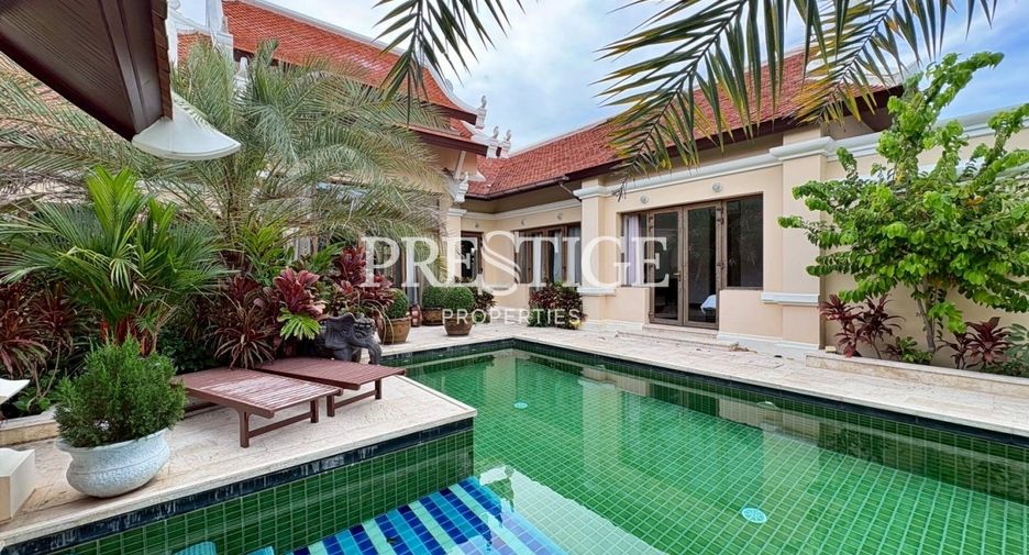 For sale 4 bedrooms house in Sattahip, Chonburi