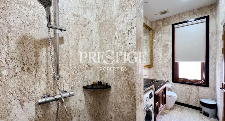 For sale 4 bedrooms house in Sattahip, Chonburi