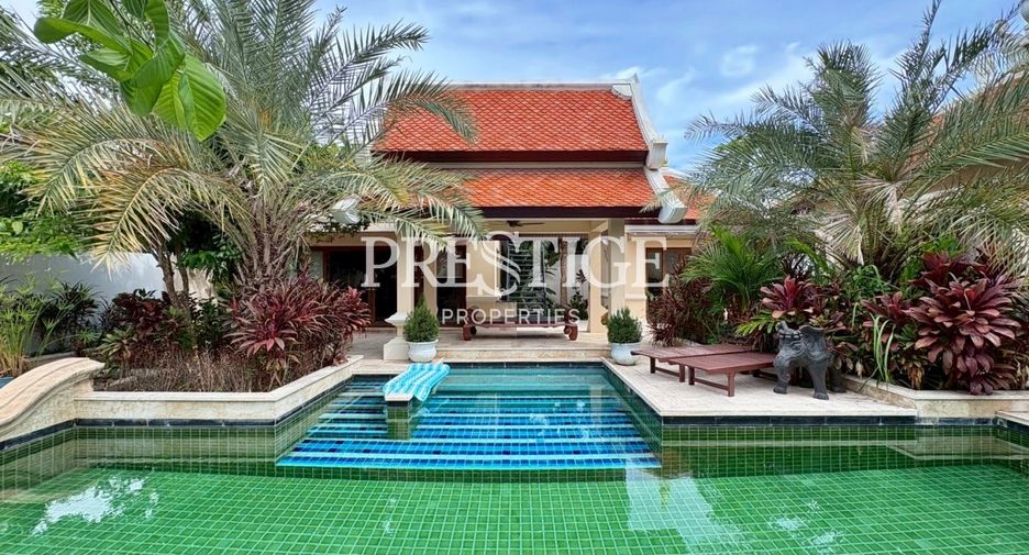 For sale 4 bedrooms house in Sattahip, Chonburi