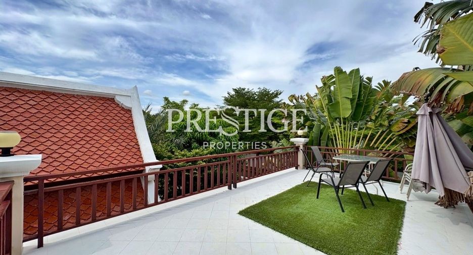 For sale 4 bedrooms house in Sattahip, Chonburi