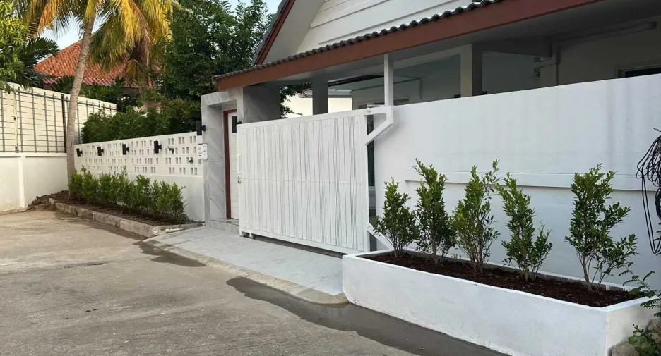 For rent 3 ベッドルーム villa in Mueang Phuket, Phuket