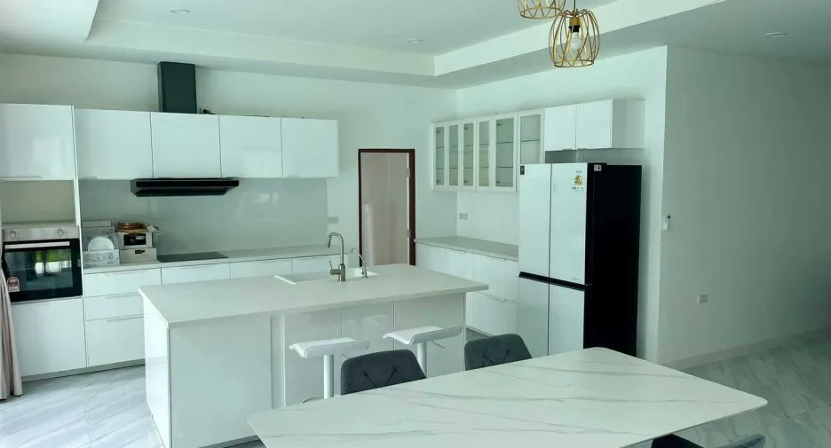 For rent 3 ベッドルーム villa in Mueang Phuket, Phuket