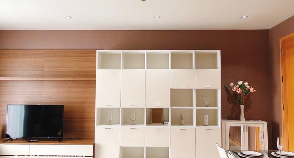 For sale 1 bed condo in Khlong Toei, Bangkok