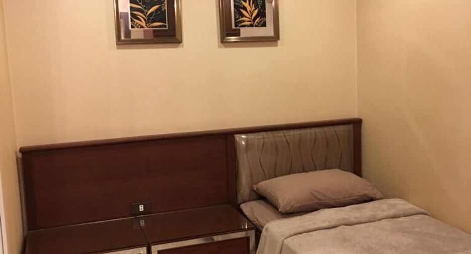 For sale 2 bedrooms condo in Khlong Toei, Bangkok