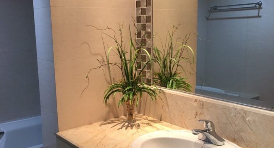 For sale 2 bedrooms condo in Khlong Toei, Bangkok