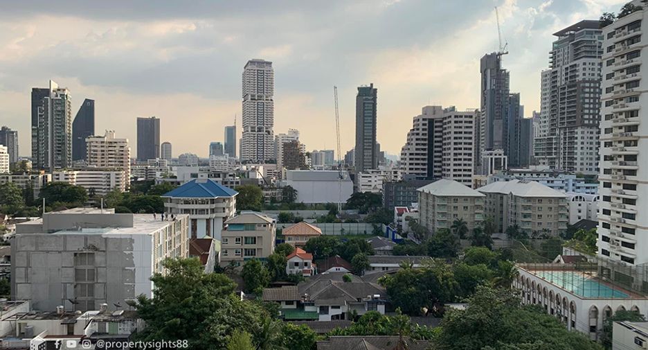 Condo en alquiler de 2 habitaciones en Watthana, Bangkok
