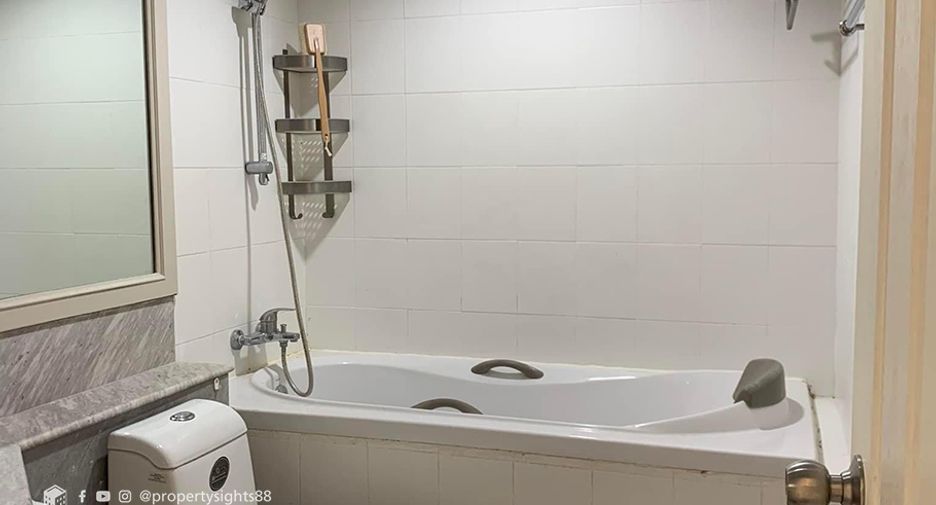 Condo en alquiler de 2 habitaciones en Watthana, Bangkok