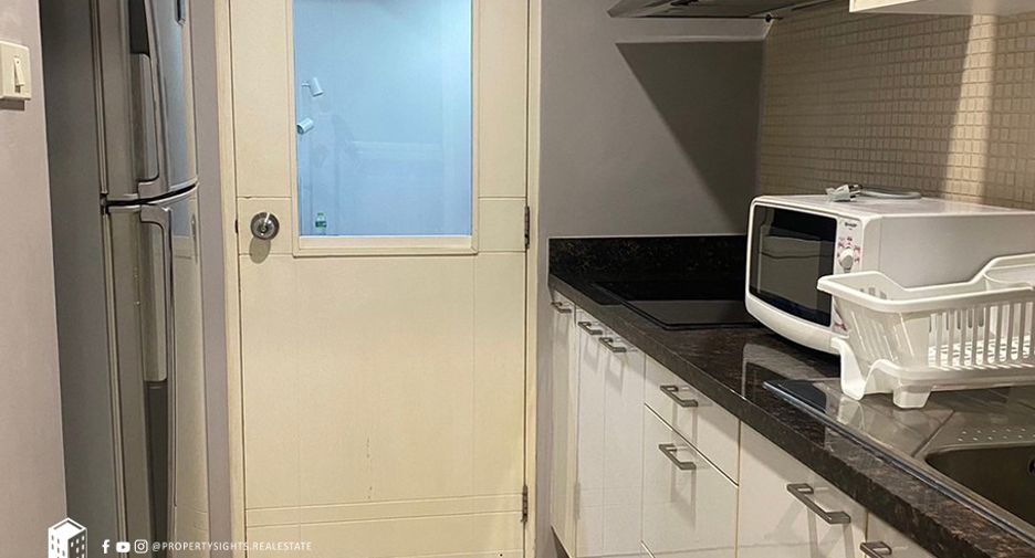 For rent 1 bed condo in Khlong Toei, Bangkok