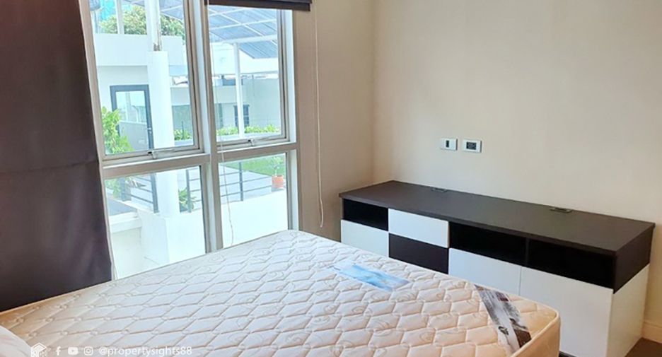 Condo en alquiler de 2 habitaciones en Khlong Toei, Bangkok