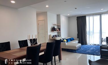 For rent 3 bedrooms condo in Khlong Toei, Bangkok