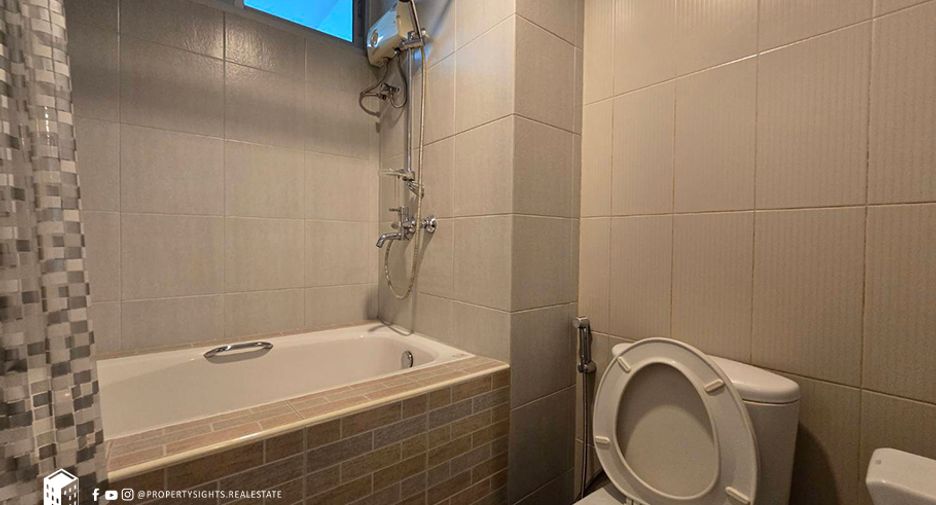 For rent 2 bedrooms condo in Khlong Toei, Bangkok