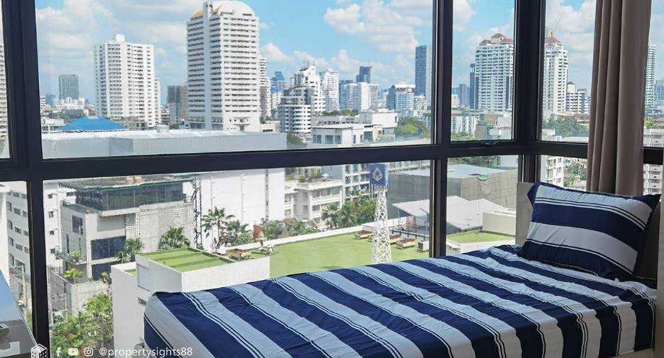 For rent 2 bedrooms condo in Khlong Toei, Bangkok