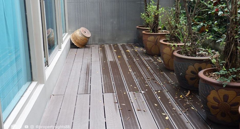 For rent 2 bedrooms condo in Watthana, Bangkok